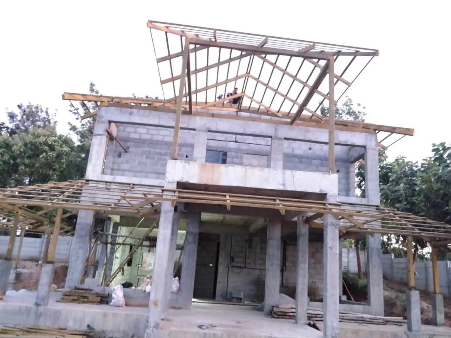 Villa Roof Framework by MD FABRICATIONS in Bengaluru
